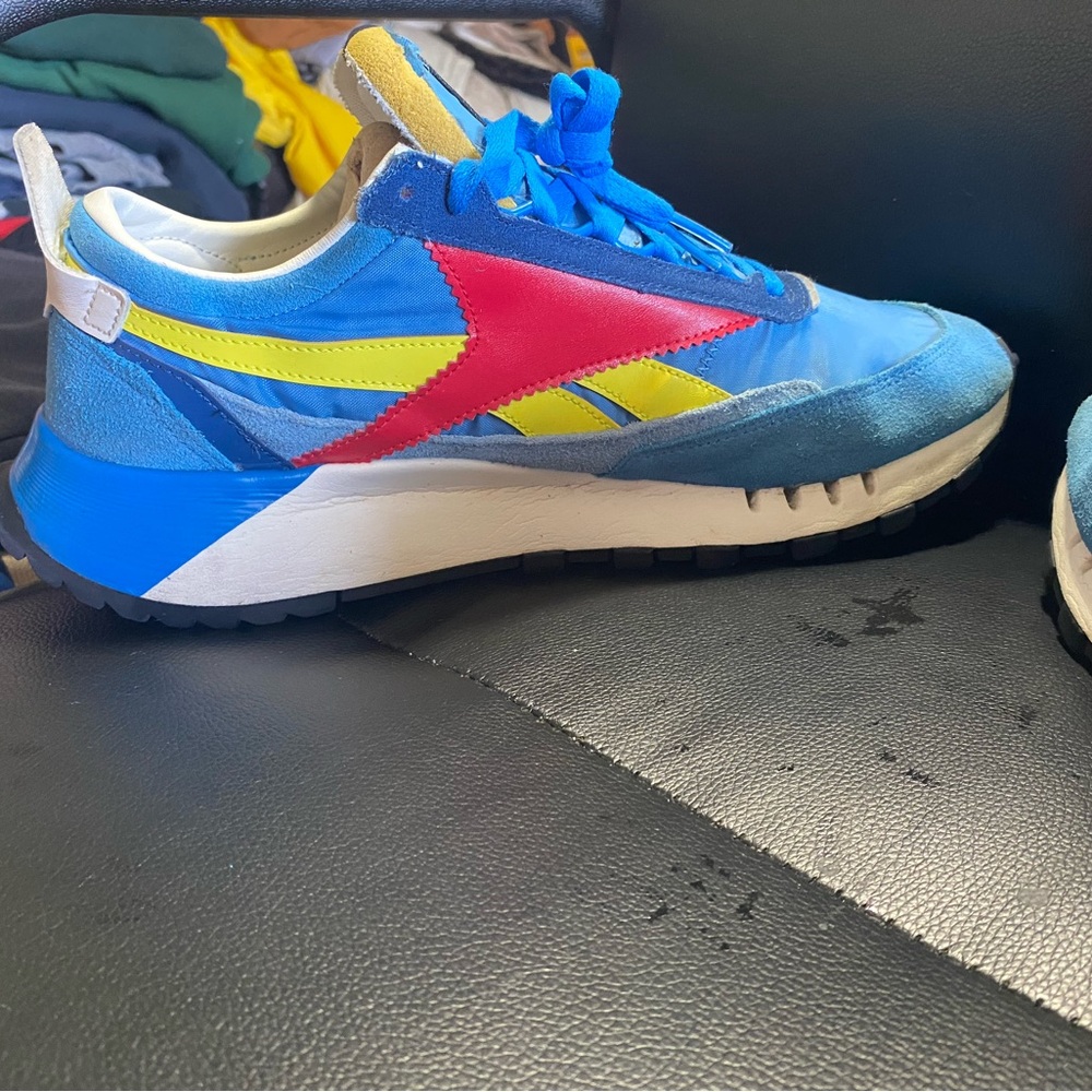 Reebok Classic Leather Legacy Sneakers Blue Red and Yellow Accents Size 11.5 - Picture 7 of 12